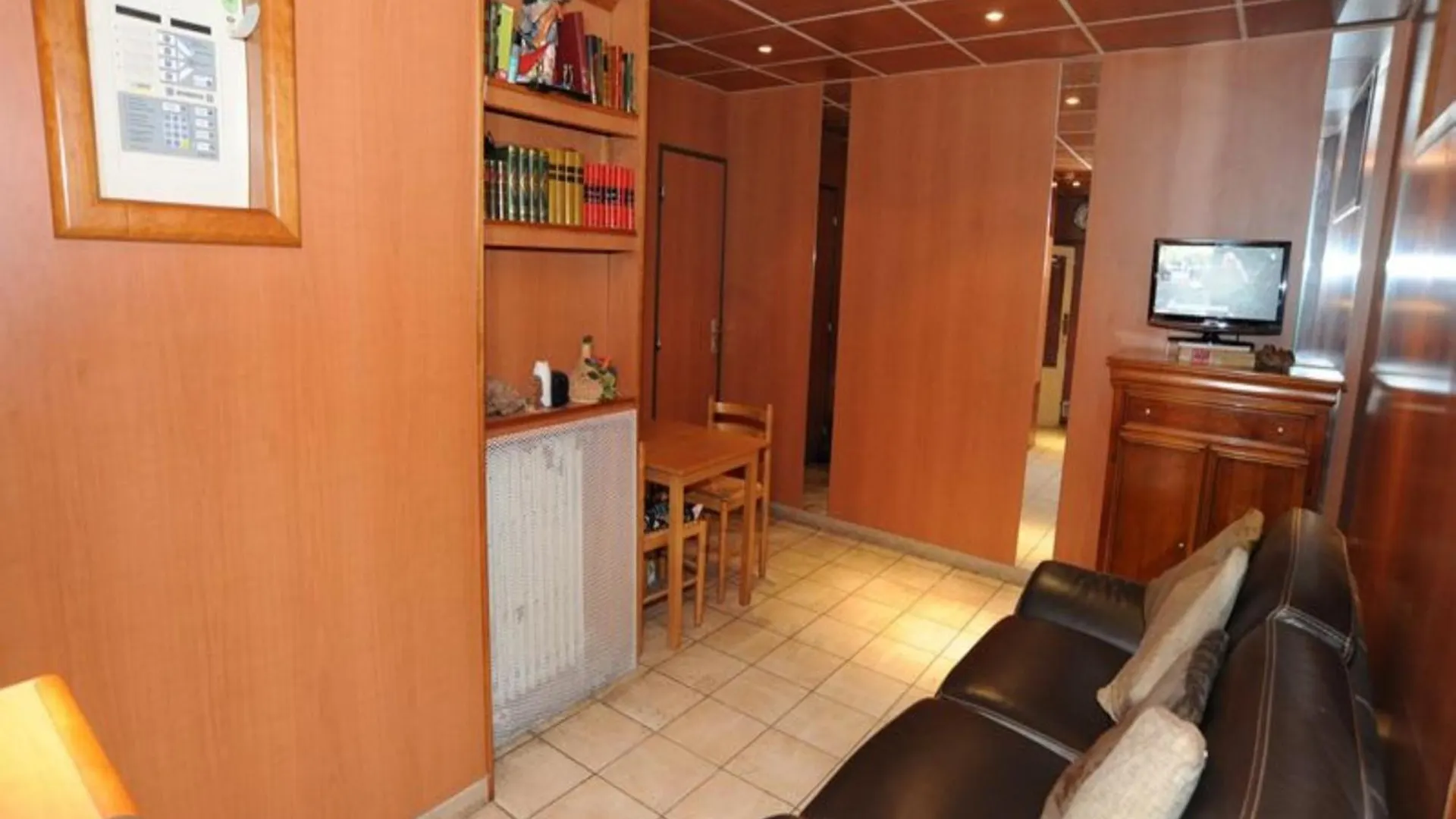 Sully Hotel Paris