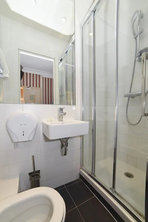 Sully Hotel Paris France