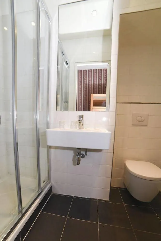 Sully Hotel Paris